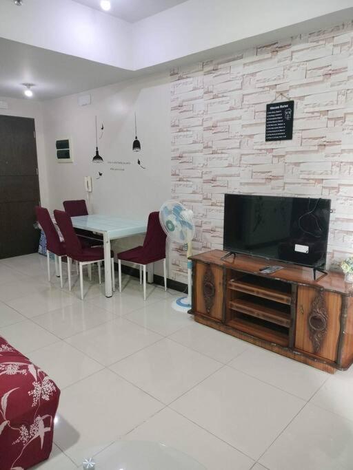 Cubao Manhattan Heights, Unit 8Bc Tower B, 1 Br มะนิลา ภายนอก รูปภาพ