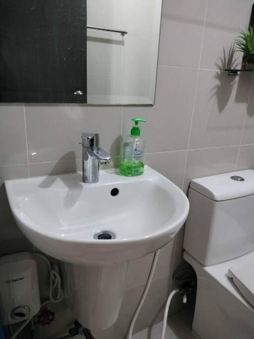 Cubao Manhattan Heights, Unit 8Bc Tower B, 1 Br มะนิลา ภายนอก รูปภาพ
